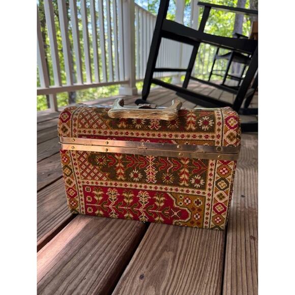 Vintage Tapestry Trunk Style Handbag - Made in Italy - Picture 1 of 10